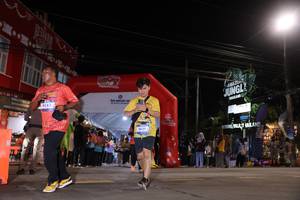 BIB: 4183, 3829
                            <button type="button" onclick="openModal(26265348)" class="btn btn-primary btn-sm float-right btn-popup" data-toggle="modal" data-target=".modal-high-quality">
                        <i class="fas fa-shopping-cart"></i> Add to Cart
                    </button>
                                            <button type="button" onclick="isThisMe(26265348, true)" class="btn btn-success btn-sm float-right btn-popup btn-isme hidden" data-toggle="tooltip" data-placement="bottom" title="นี่คือรูปของคุณใช่ไหม คลิกที่นี่เพื่อเอาเข้าอัลบั้ม">
                        <i class="fas fa-plus"></i> Add to album
                    </button>
                    <button type="button" onclick="isThisMe(26265348, false)" class="btn btn-warning btn-sm float-right btn-popup btn-isnotme hidden">
                        <i class="fas fa-ban"></i> Remove from album
                    </button>